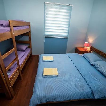 Hostal Begovic *