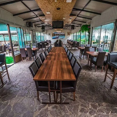 Begovic Hostal *